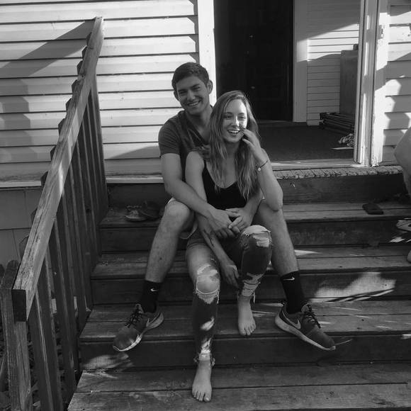 Meet your Posher, Bridget - Picture 1 of 1